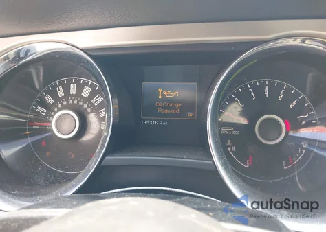 2014 Ford Mustang V6 Premium z USA, uszkodzony, nr VIN 1ZVBP8AM1E5210862